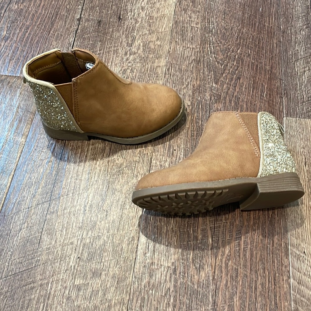 OshKosh girl’s boots